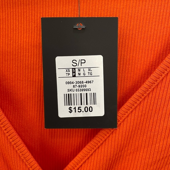 NWT FOREVER 21 Orange Crop Top - Picture 3 of 4